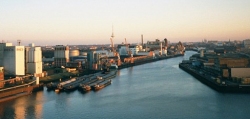 Lage am Holzhafen